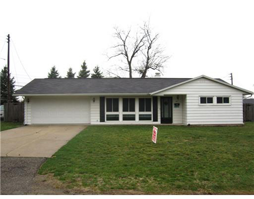 1115 Dogwood Dr, South Bend, IN 46619 photo 1