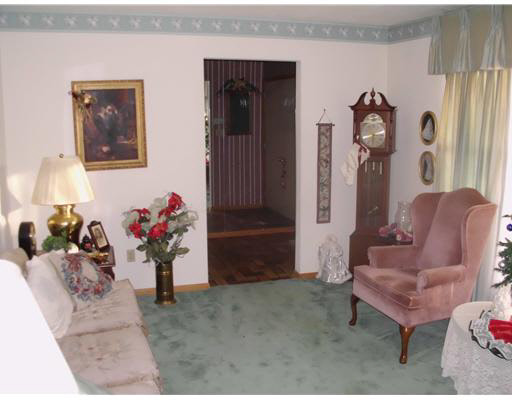 25375 Dana Dr, South Bend, IN 46619 photo 4