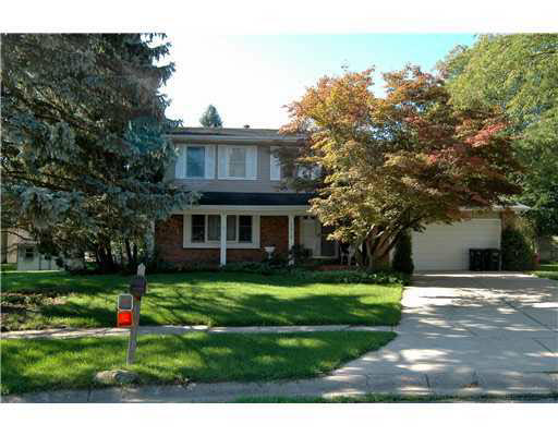 1618 Kerry Ct, South Bend, IN 46614 photo 2
