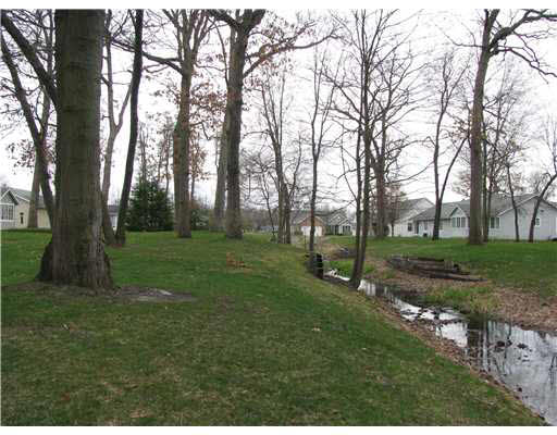 52201 Wembley Dr, South Bend, IN 46637 photo 16