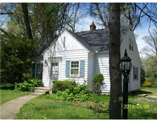 3535 Oakcrest Dr, South Bend, IN 46615 photo 1