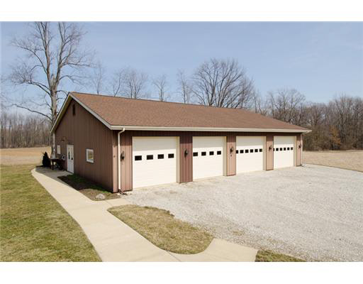 21401 Madison Rd, South Bend, IN 46614 photo 6