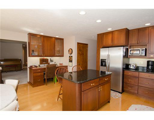 21401 Madison Rd, South Bend, IN 46614 photo 8