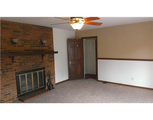 51377 Green Hill Dr, South Bend, IN 46628 photo 12