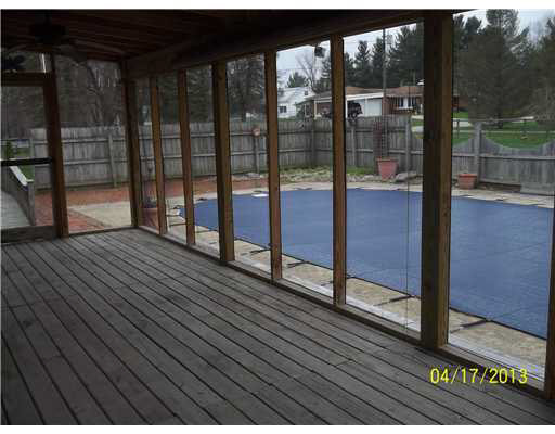 51377 Green Hill Dr, South Bend, IN 46628 photo 19