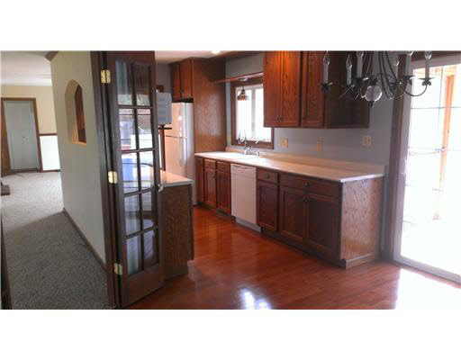 51377 Green Hill Dr, South Bend, IN 46628 photo 8