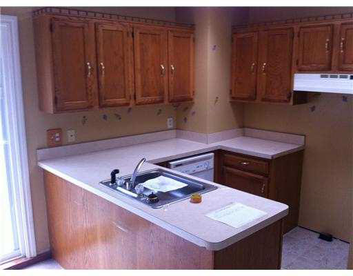 18215 Chipstead Dr, South Bend, IN 46637 photo 3