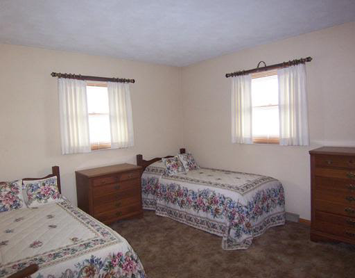 218 Manchester Dr, Mishawaka, IN 46544 photo 9