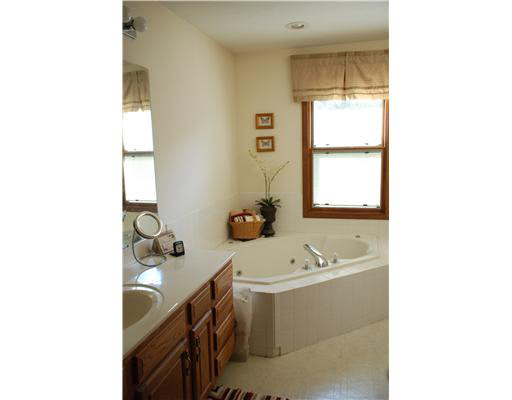 51100 Outer Dr, South Bend, IN 46628 photo 17