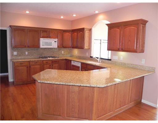 14301 Parkridge Dr, Granger, IN 46530 photo 3