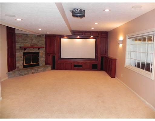 14301 Parkridge Dr, Granger, IN 46530 photo 16