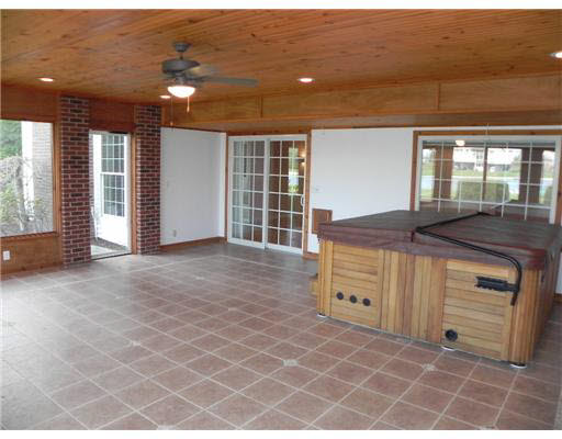 14301 Parkridge Dr, Granger, IN 46530 photo 19