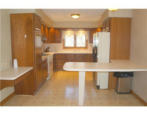 2821 Edison Rd E, South Bend, IN 46635 photo 6
