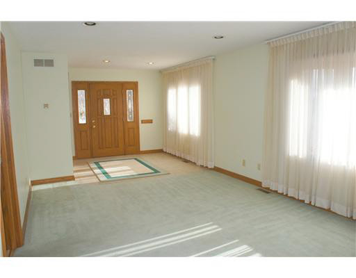 2821 Edison Rd E, South Bend, IN 46635 photo 9