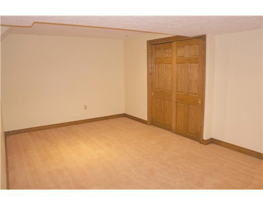 2821 Edison Rd E, South Bend, IN 46635 photo 17