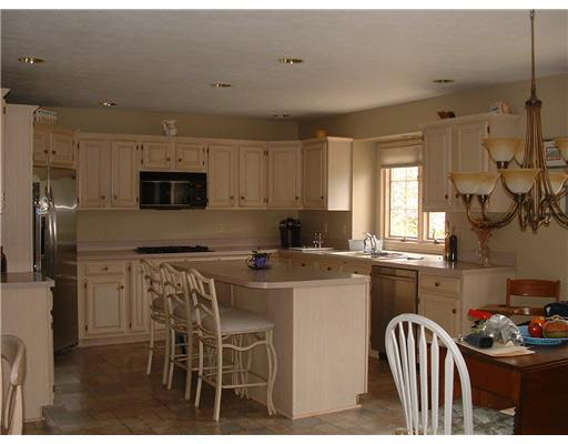 18800 Diamond Pointe Ct, South Bend, IN 46614 photo 9