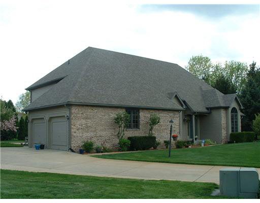 18800 Diamond Pointe Ct, South Bend, IN 46614 photo 2