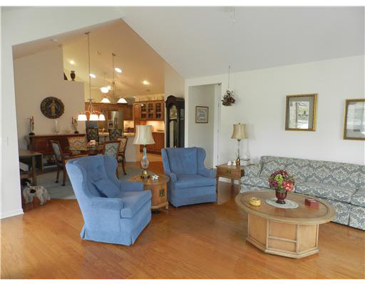 725 Dublin Dr, Mishawaka, IN 46545 photo 2