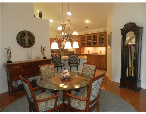 725 Dublin Dr, Mishawaka, IN 46545 photo 8