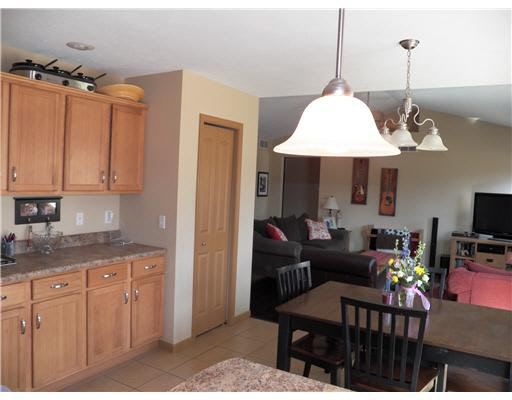 23306 Breezy Willow Trl, South Bend, IN 46628 photo 8