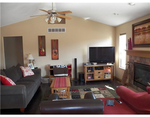 23306 Breezy Willow Trl, South Bend, IN 46628 photo 4