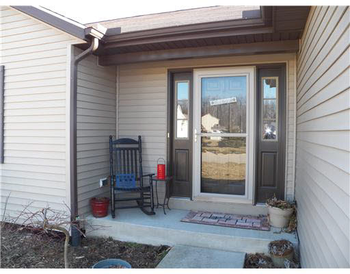 23306 Breezy Willow Trl, South Bend, IN 46628 photo 2