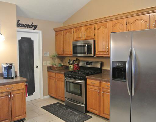 16203 Candlewycke Ct, Granger, IN 46530 photo 13