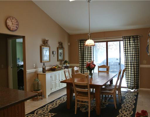 16203 Candlewycke Ct, Granger, IN 46530 photo 9