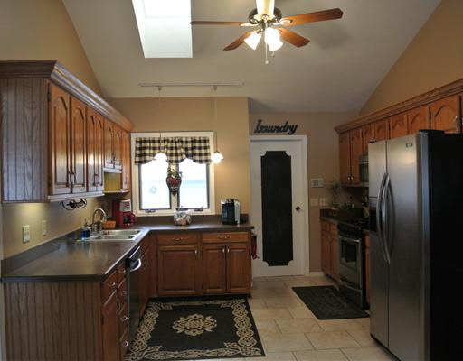 16203 Candlewycke Ct, Granger, IN 46530 photo 12