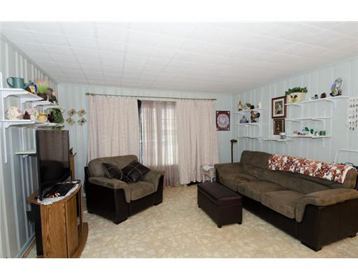 2605 Rockne Dr, South Bend, IN 46615 photo 3