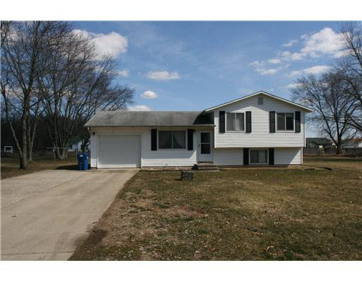 52086 Cr 1, Granger, IN 46530 photo 1