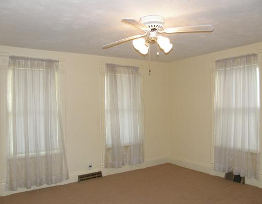 306 Grove St E, Mishawaka, IN 46545 photo 9