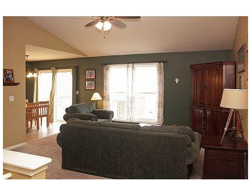 4116 Amanda Ln, South Bend, IN 46628 photo 4