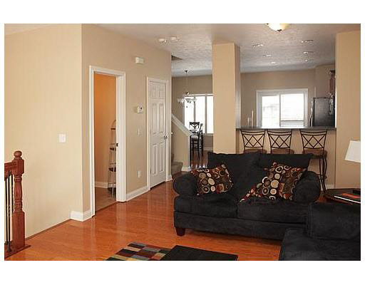 119 Clancey St, South Bend, IN 46637 photo 8