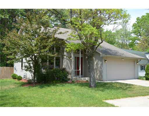 52621 Quincy St, Granger, IN 46530 photo 1