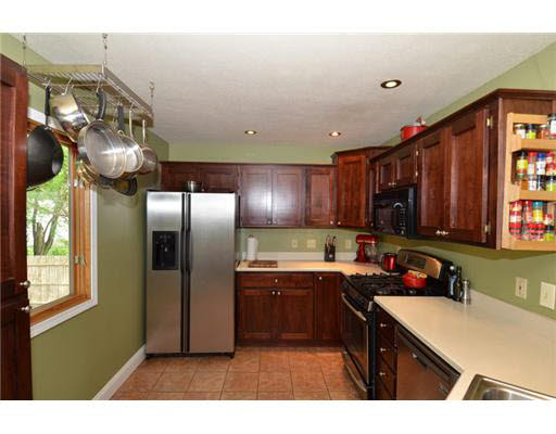 52621 Quincy St, Granger, IN 46530 photo 3