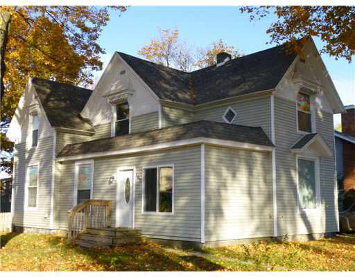 107 Center St E, North Liberty, IN 46554 photo 1