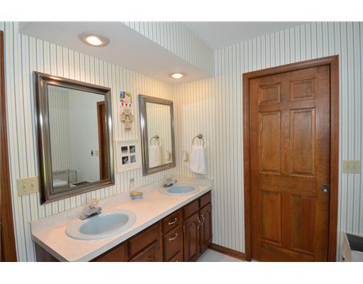 15511 Bennington Pl, Granger, IN 46530 photo 13