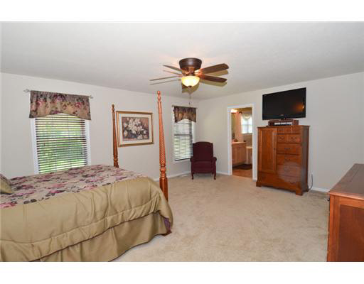 55709 Setter Ct, Osceola, IN 46561 photo 4
