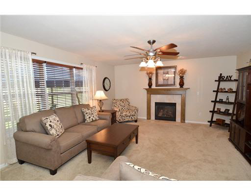 55709 Setter Ct, Osceola, IN 46561 photo 2