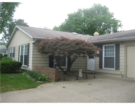 1840 Ridgedale Rd, South Bend, IN 46614 photo 2
