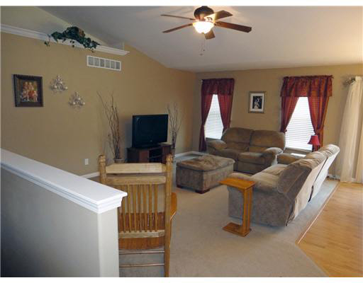 30677 Mary Don Ln, Elkhart, IN 46517 photo 2
