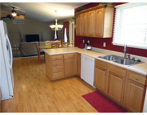 30677 Mary Don Ln, Elkhart, IN 46517 photo 9