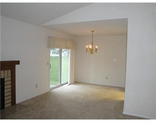 18355 Crownhill Dr, South Bend, IN 46637 photo 3
