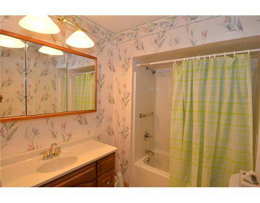 1233 Cambridge Dr, South Bend, IN 46614 photo 12