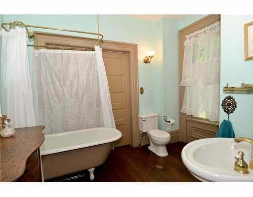 13271 Adams Rd, Granger, IN 46530 photo 9