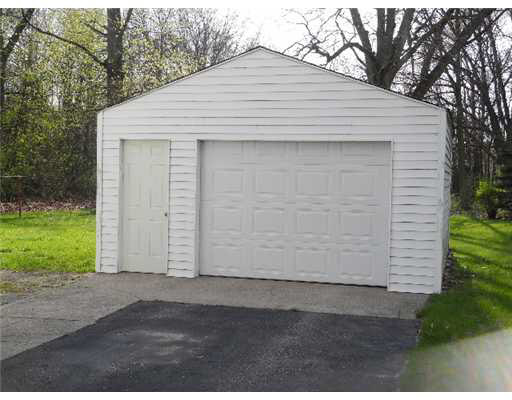 1721 Elder Rd, Mishawaka, IN 46545 photo 3