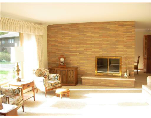 58570 Summit Ridge Rd, Mishawaka, IN 46544 photo 2