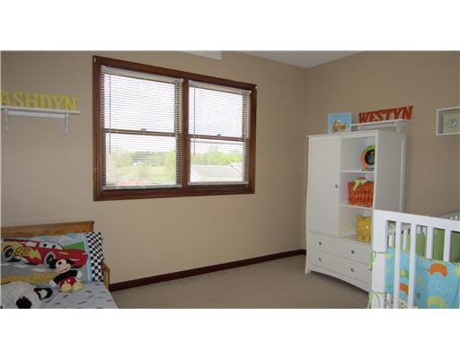 54944 Sunray Dr W, Osceola, IN 46561 photo 16