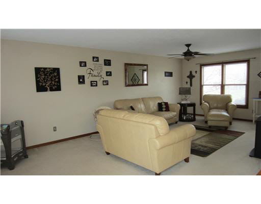 54944 Sunray Dr W, Osceola, IN 46561 photo 8